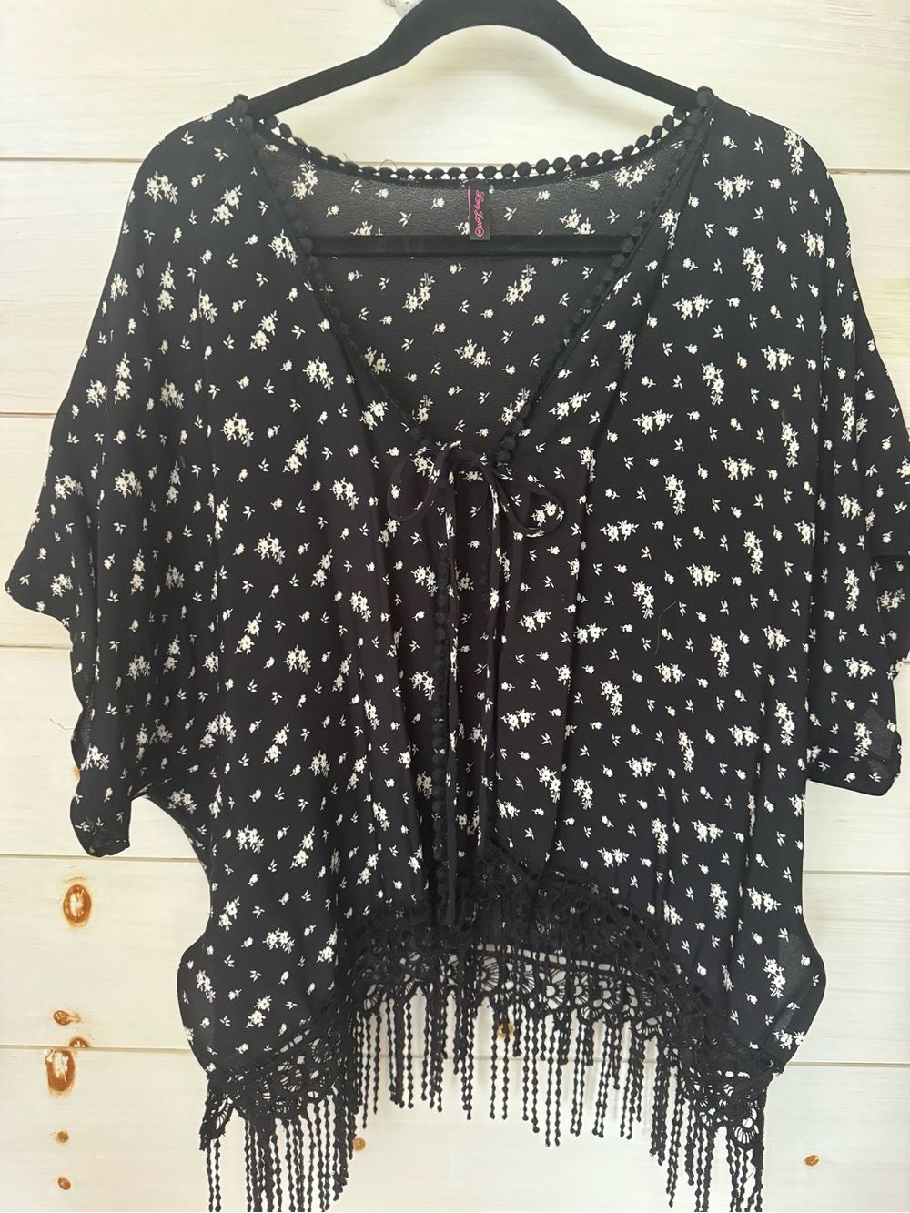 Lucy Love Black Floral Tie-Front Fringe Tunic Top